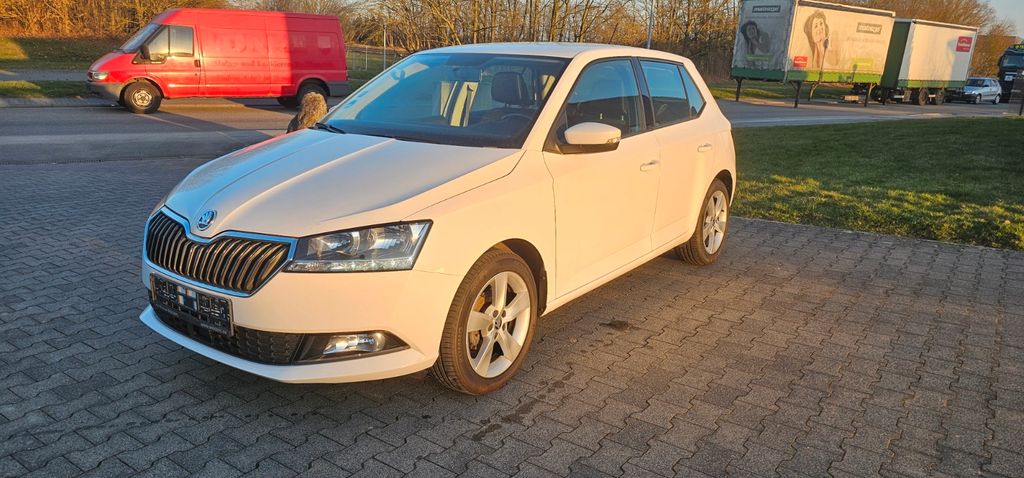 Skoda Fabia 115.999 km 7.200 &euro; Bad Arolsen 34454