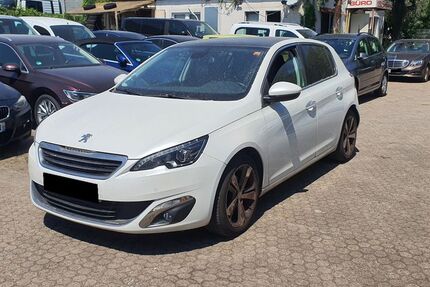 Peugeot 308 218.140 km 3.900 &euro; Freiburg 79108