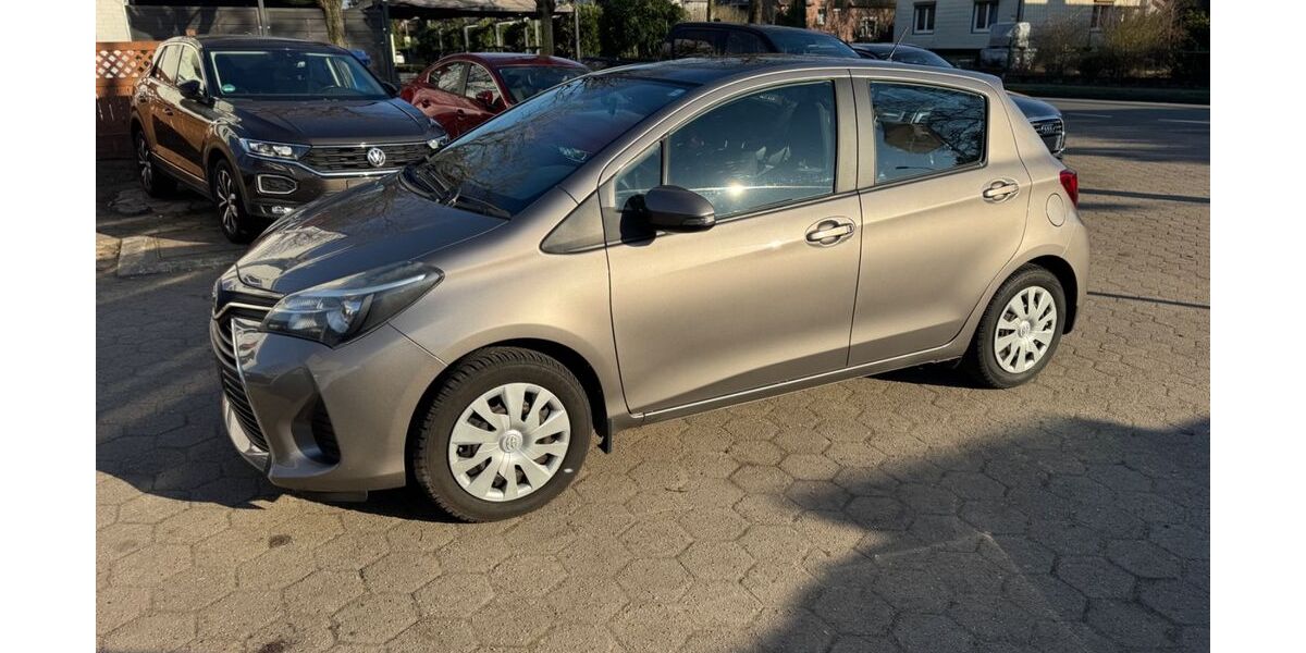 Toyota Yaris 150.000 km 7.500 &euro; Stelle 21435