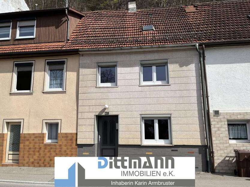 Haus zum Kaufen in Straßberg 77.000 € 52 m²