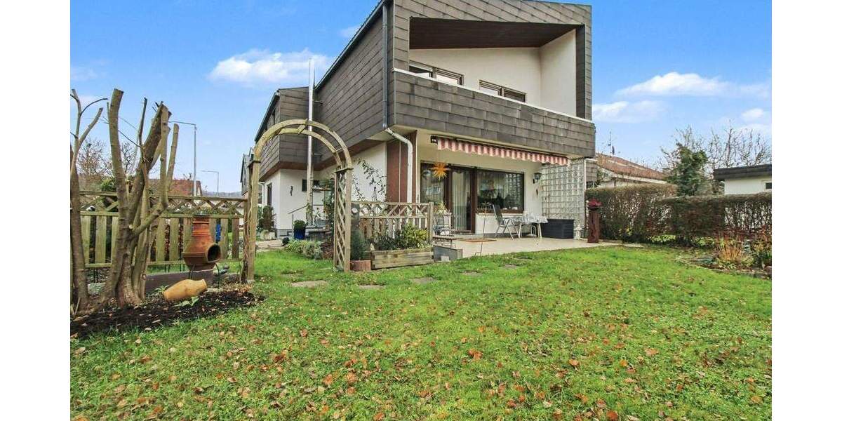 Für Ihr Familienglück: Tolle Doppelhaushälfte mit großem Garten in guter Lage in Süßen 5 zimmer