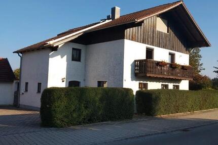 Wohnung Pfarrkirchen - 3.5 Zimmer, 90 m&sup2;, 900&euro; | Angebot:26648180