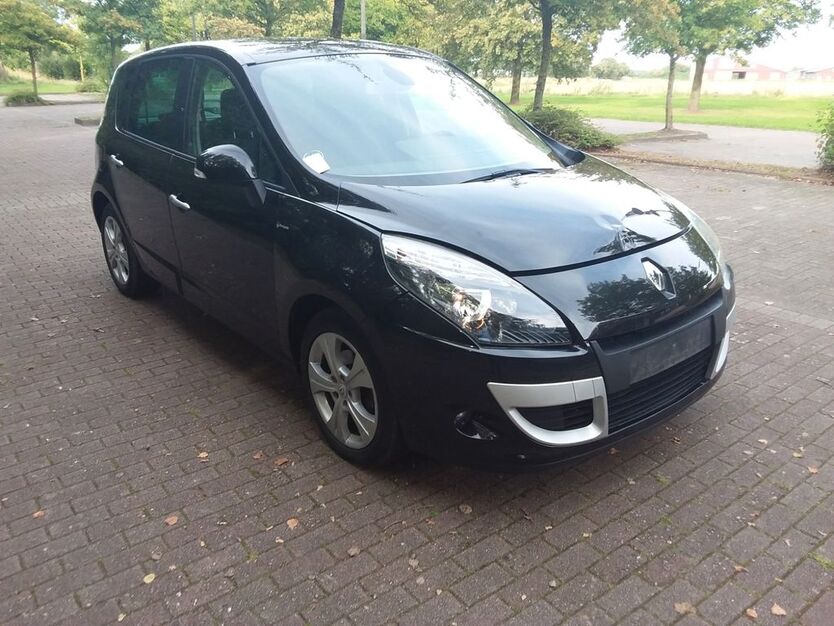 Renault Scenic 99.000 km 2.999 € Loxstedt-Nesse 27612
