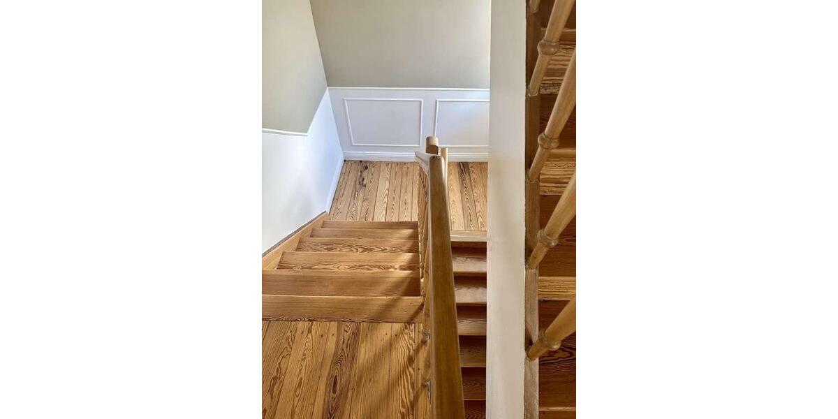 Einfamilienhaus Flintbek - 6 Zimmer, 210 m&sup2;, 2.730&euro; | Angebot:25406327