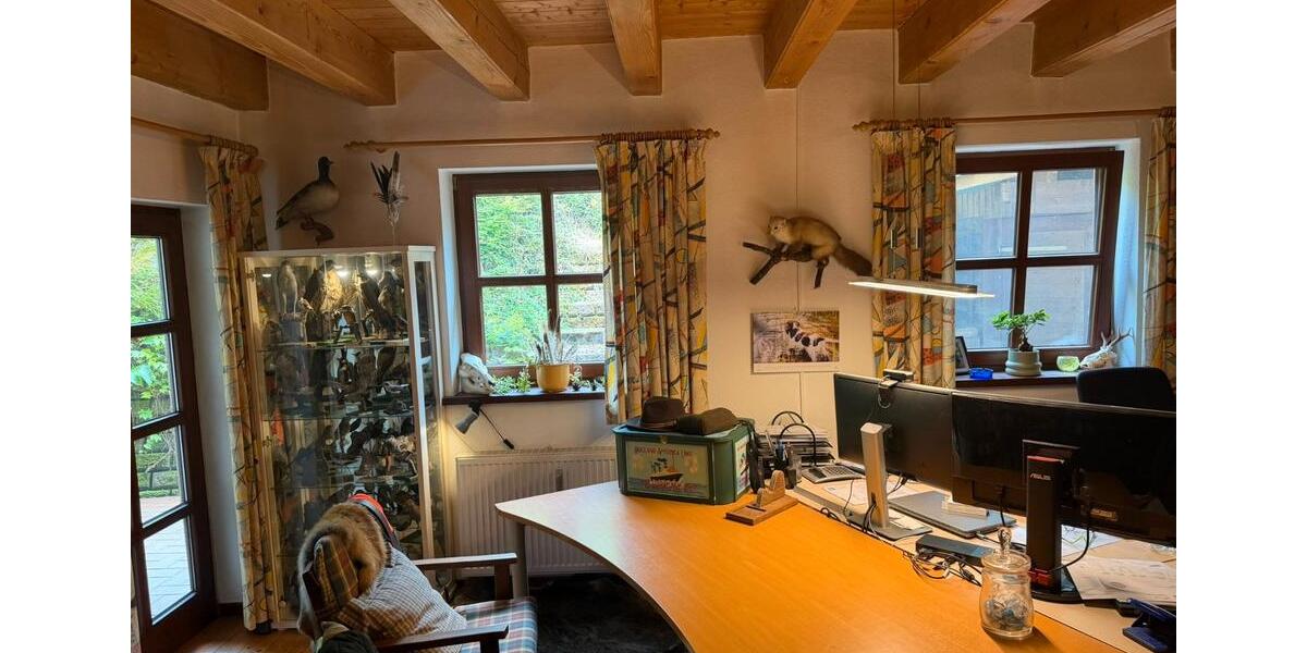 Einfamilienhaus Felsberg - 5 Zimmer, 250 m&sup2;, 350.000&euro; | Angebot:26960077