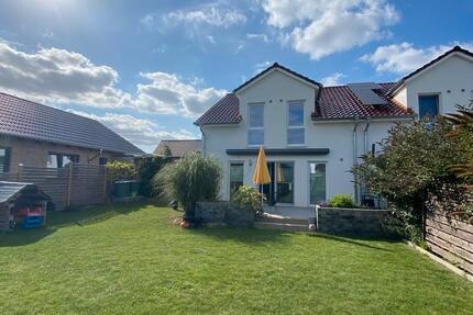 Moderne Doppelhaushälfte in Bad Nenndorf bis 042027 5 zimmer