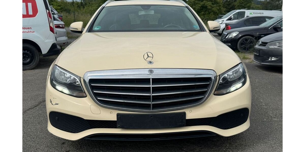 Mercedes-Benz E 200 427.222 km 7.000 &euro; Gelenberg 53539