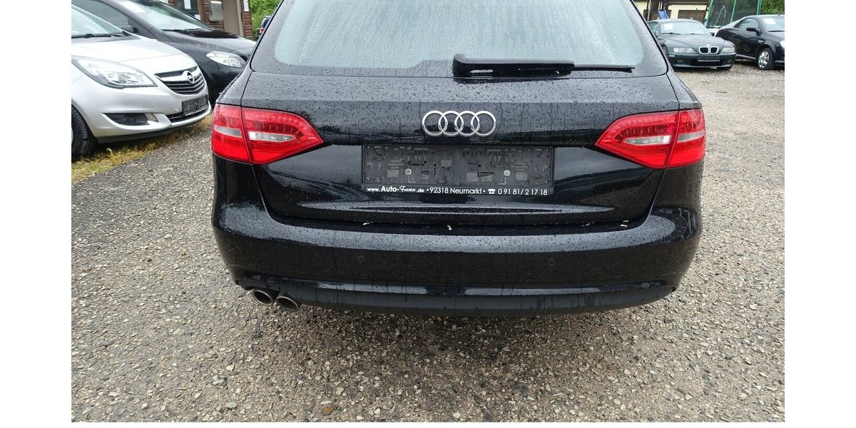 Audi A4 Attraction Autom. Navi PDC Bi-Xenon Sitzheizung 211.800 km 8.950 &euro; Neumarkt/OPf 92318