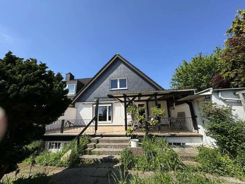 Haus zum Kaufen in Stockelsdorf 695.000 € 220 m²