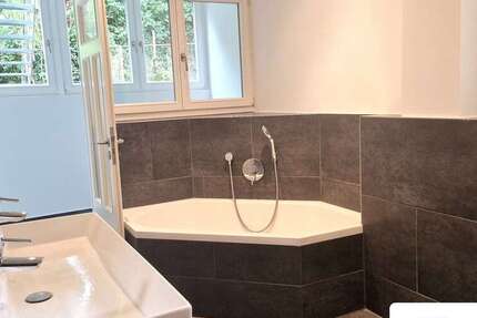 Wohnung zum Mieten in Stuttgart 2.215 € 105 m²