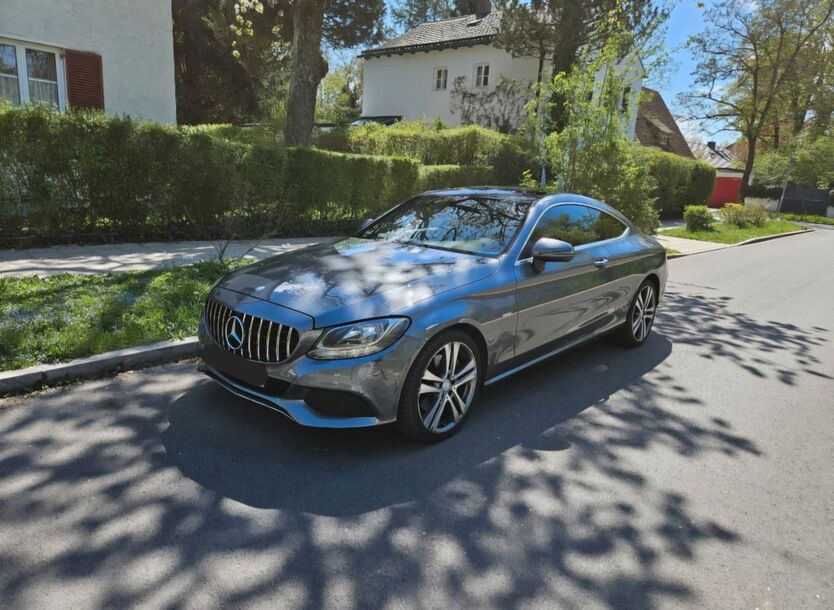 Mercedes-Benz C 250 110.000 km 19.499 € München 81671