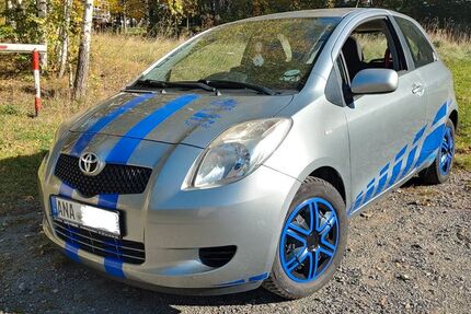 Toyota Yaris 58.000 km 3.999 &euro; Annaberg-Buchholz 09456