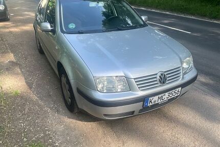 VW Bora 250.000 km 1.499 &euro; Köln 51149
