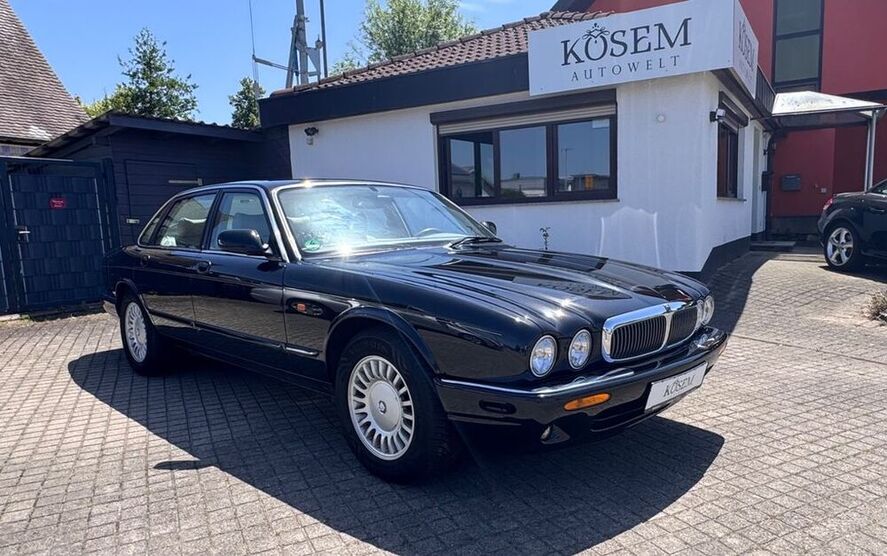 XJ