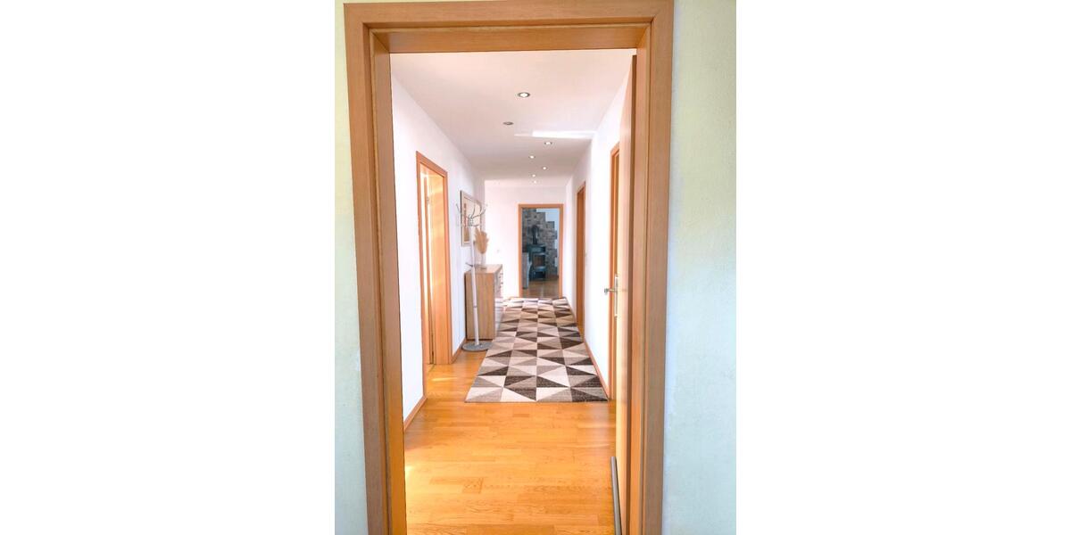 Etagenwohnung Schliengen - 5 Zimmer, 120 m&sup2;, 389.000&euro; | Angebot:27120850