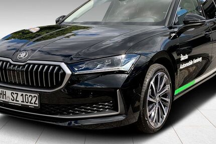 Skoda Superb 14.500 km 50.750 &euro; Hamburg 22111