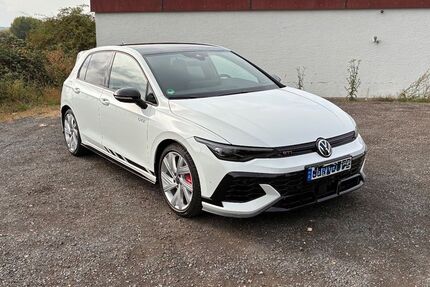 VW Golf 13.500 km 38.998 € Alfter 53347