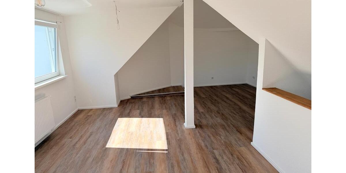 Einfamilienhaus Bad Mergentheim - 4 Zimmer, 120 m&sup2;, 8&euro; | Angebot:26329952