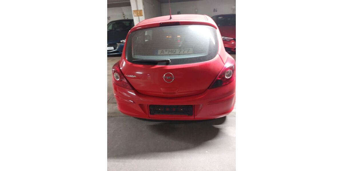 Opel Corsa 72.112 km 2.900 &euro; augsburg 86159