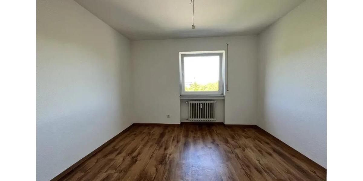 Etagenwohnung Esslingen am Neckar Brühl - 5 Zimmer, 101 m&sup2;, 390.000&euro; | Angebot:24939979