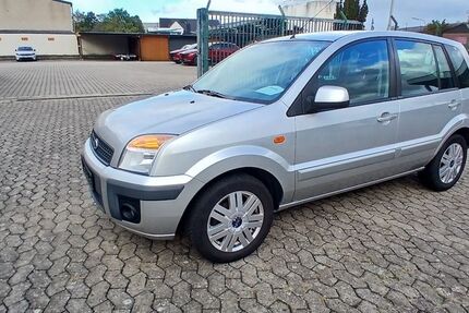 Ford Fusion 110.000 km 2.300 &euro; Grevenbroich 41515