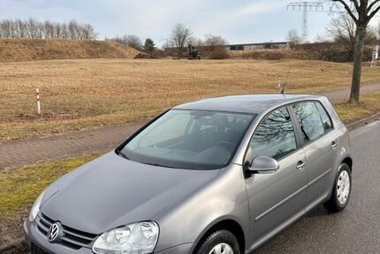 VW Golf 237.000 km 2.500 &euro; Parchtitz 18528