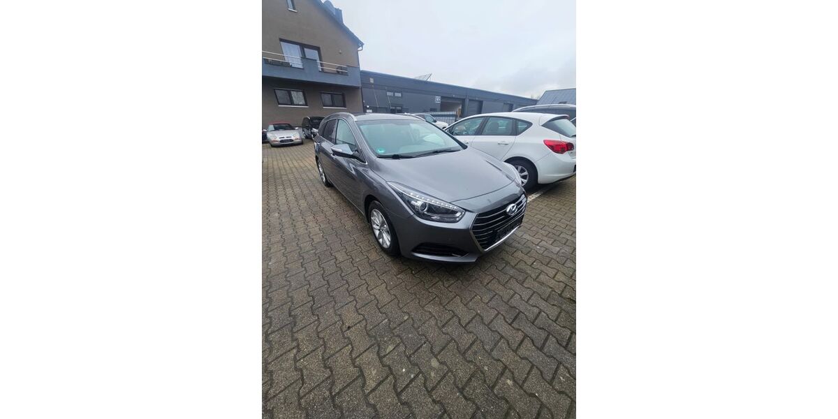 Hyundai i40 162.500 km 7.999 &euro; Kronau 76709