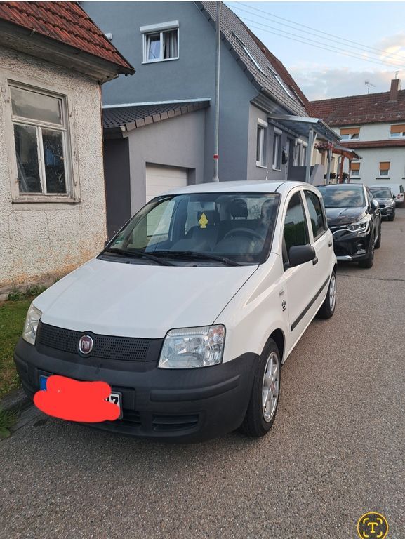 Fiat Panda 138.000 km 2.099 € Burladingen 72393