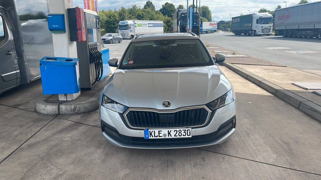 Skoda Octavia 100.000 km 17.700 &euro; Berlin 12103