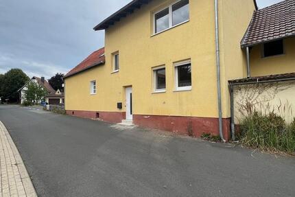 Haus Fritzlar - 7 Zimmer, 200 m&sup2;, 1.650&euro; | Angebot:27618249