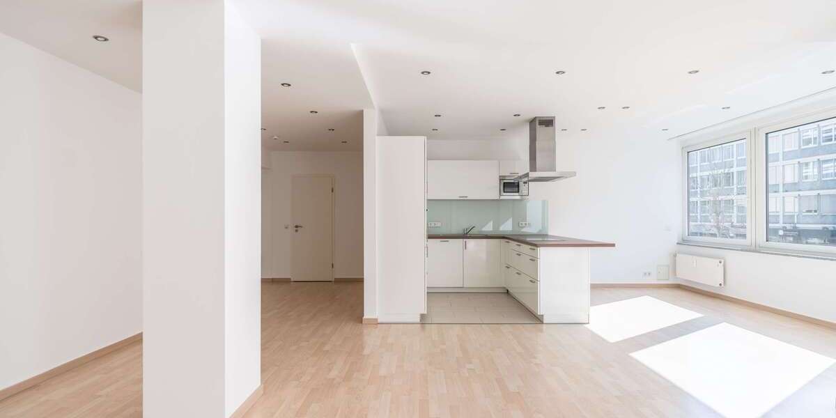 Etagenwohnung Wiesbaden - 4 Zimmer, 140 m&sup2;, 1.500&euro; | Angebot:25893342