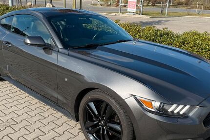 Ford Mustang 114.000 km 21.900 &euro; Oldenburg 26123