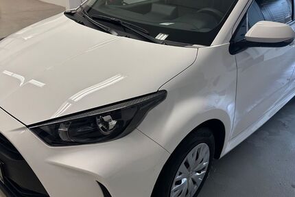 Toyota Yaris 28.666 km 12.890 € LEONBERG 71229