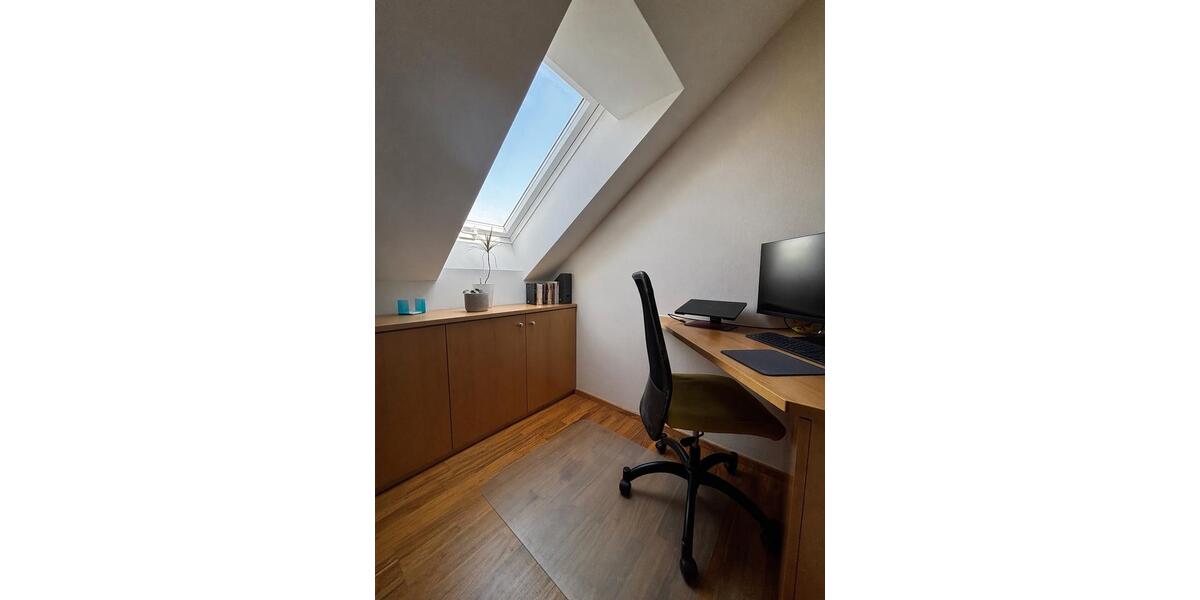 Dachgeschoßwohnung Ingolstadt Nordost - 2.5 Zimmer, 65 m&sup2;, 293.000&euro; | Angebot:27018945