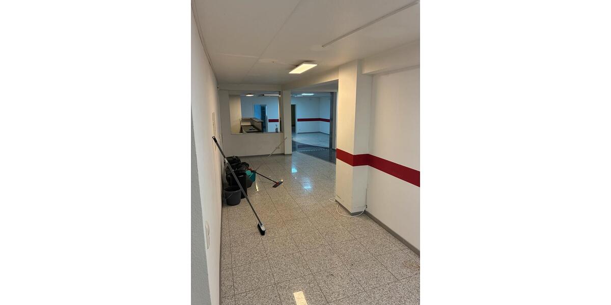 Gewerbeobjekt Bad Windsheim - 1.200&euro; | Angebot:24831381