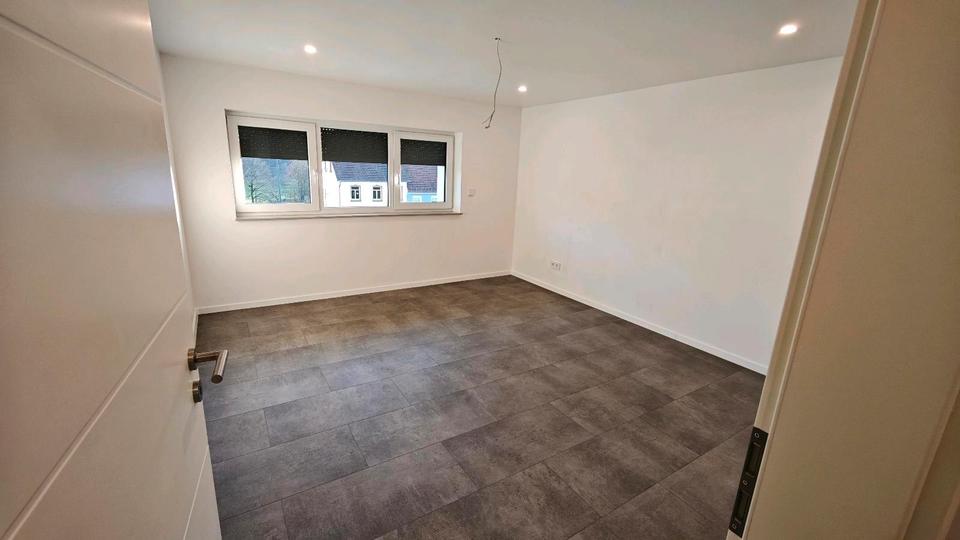 Doppelhaushälfte Wadern - 6 Zimmer, 190 m&sup2;, 1.350&euro; | Angebot:26409659