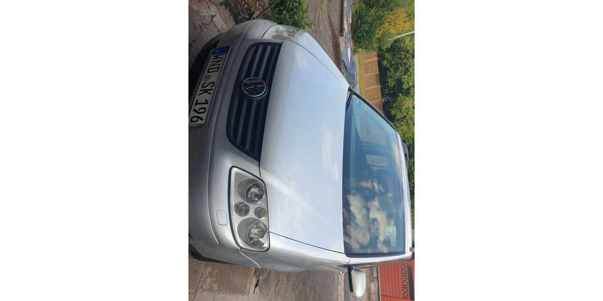 VW Touran 280.000 km 900 &euro; Nohfelden 66625