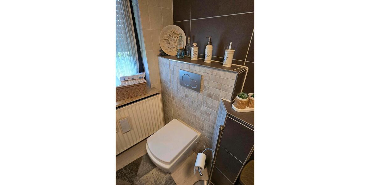 Einfamilienhaus Bad Arolsen - 5 Zimmer, 150 m&sup2;, 340.000&euro; | Angebot:27112574