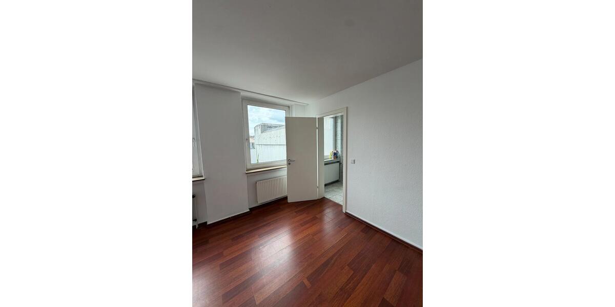 Einfamilienhaus Osnabrück - 3 Zimmer, 140 m&sup2;, 1.150&euro; | Angebot:26446975