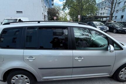 VW Touran 270.400 km 2.300 &euro; Monheim am Rhein 40789