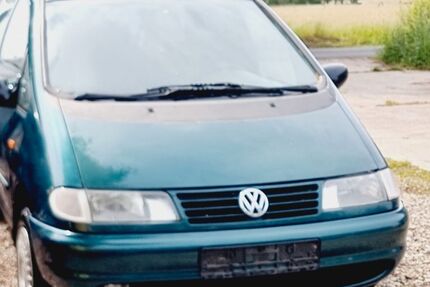 VW Sharan 134.554 km 2.200 &euro; Berlin 13629