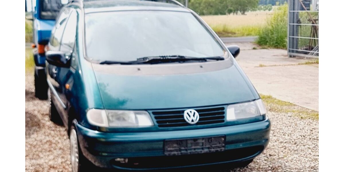 VW Sharan 134.554 km 2.200 &euro; Berlin 13629