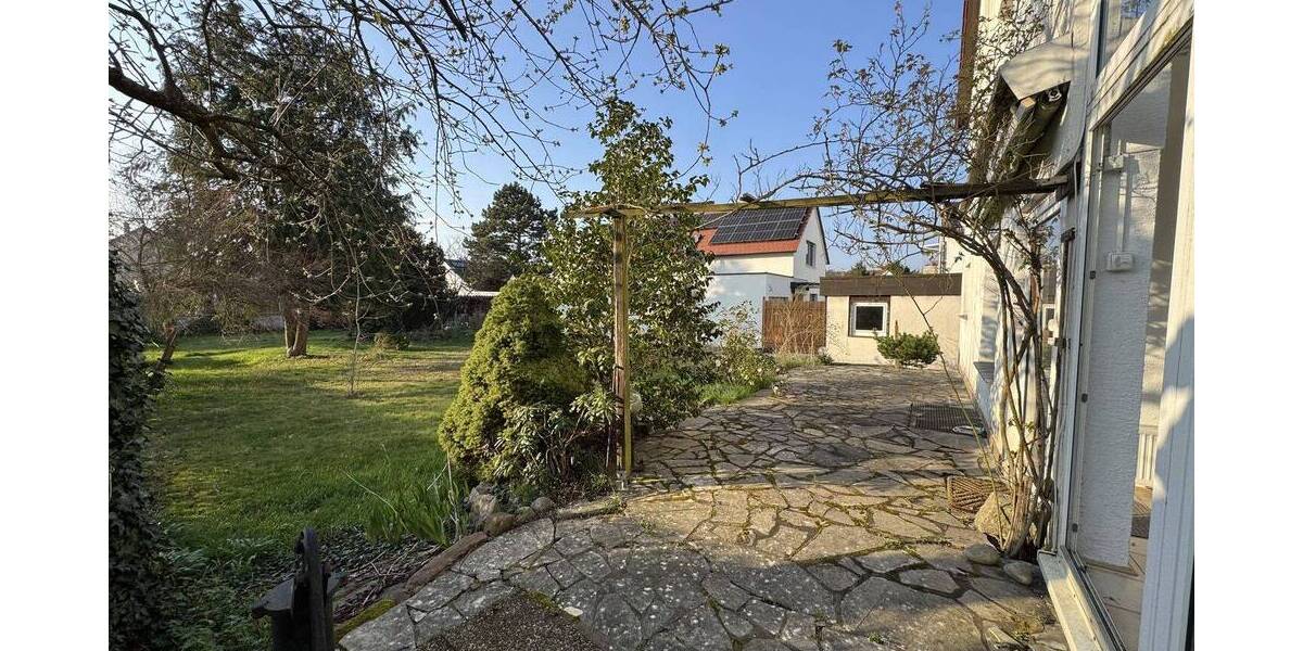 Einfamilienhaus Linkenheim-Hochstetten Linkenheim - 5 Zimmer, 160 m&sup2;, 650.000&euro; | Angebot:25958918
