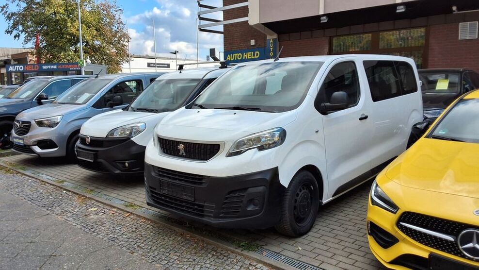 Peugeot Expert 117.000 km 19.700 € Berlin 13599