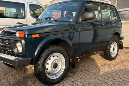Lada Niva 99.350 km 14.999 &euro; Liebenau 31618
