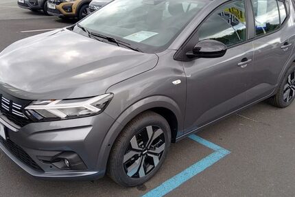 Dacia Sandero 6.683 km 15.900 &euro; Bautzen 02625