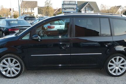 VW Touran 145.000 km 7.999 &euro; Paderborn 33100