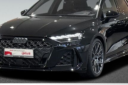 Audi RS3 2.100 km 72.460 € Bremerhaven 27576