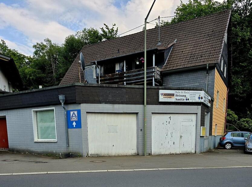Lager + Büro