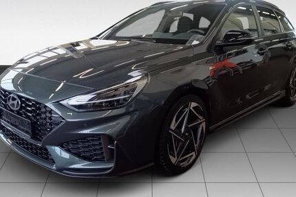 Hyundai i30 24.791 km 24.880 &euro; Limburg 65555
